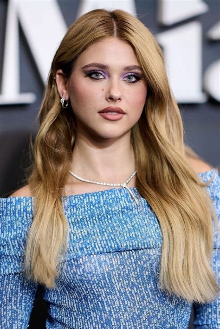 
Cason Wallace Height, Weight, Net Worth, Age, Birthday, Wikipedia, Who, Nationality, Biography 