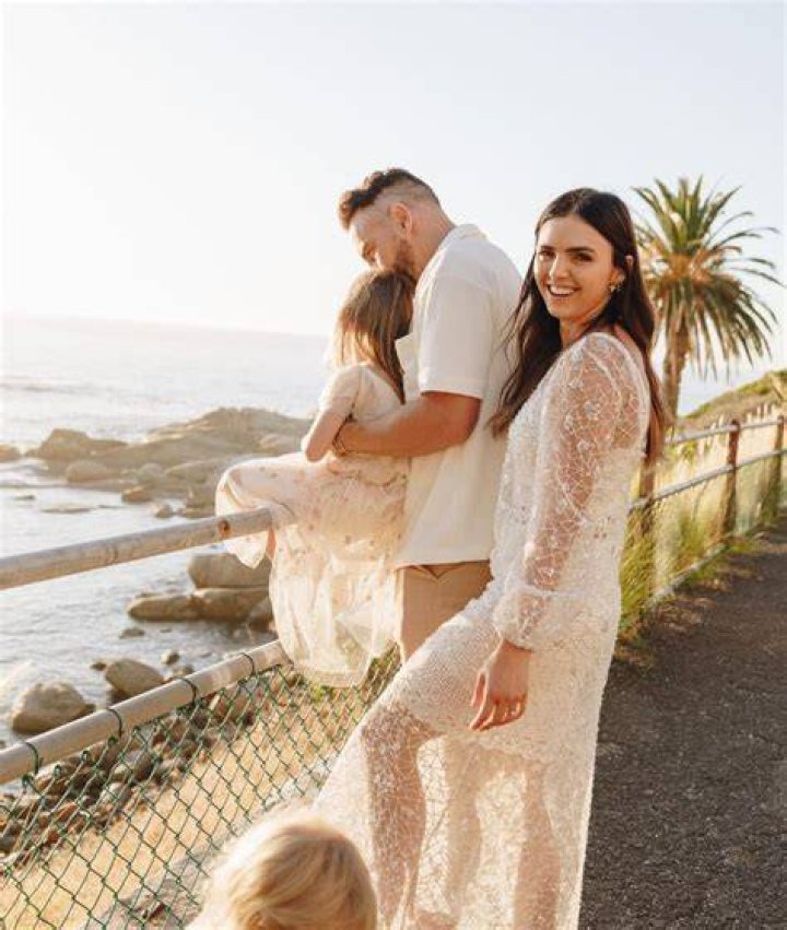 Faf du Plessis | Daughter Amelie And Zoey du Plessis