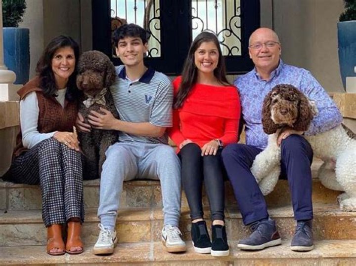 
Is Felix Cash A Gypsy? Everything On His Parents And Family Lifestyle 